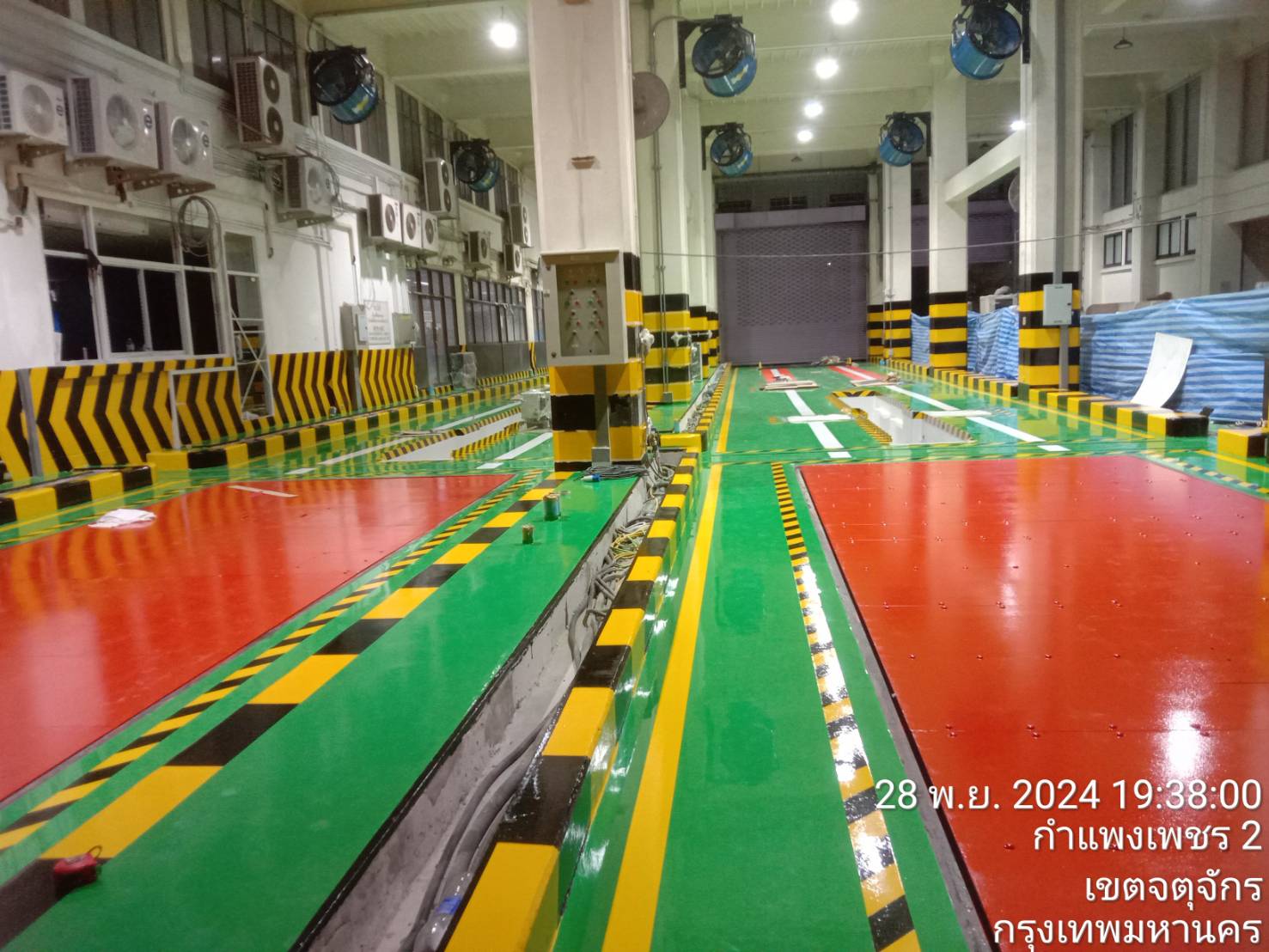 118 - https://ช่างเคนรับทํางานพื้นอีพ็อกซี่พียู.com | รับทำพื้น เคลือบพื้น Epoxy Poly Urethane Concrete กันซึมดาดฟ้า ตีเส้นสัญลักษณ์จราจร ขัดพื้นคริสตัลฟลอร์